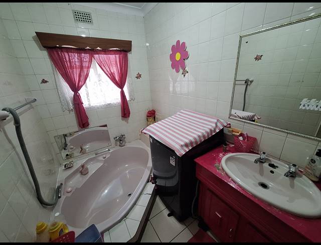 3 BEDROOM HOUSE FOR SALE IN VANDERBIJLPARK SE 7